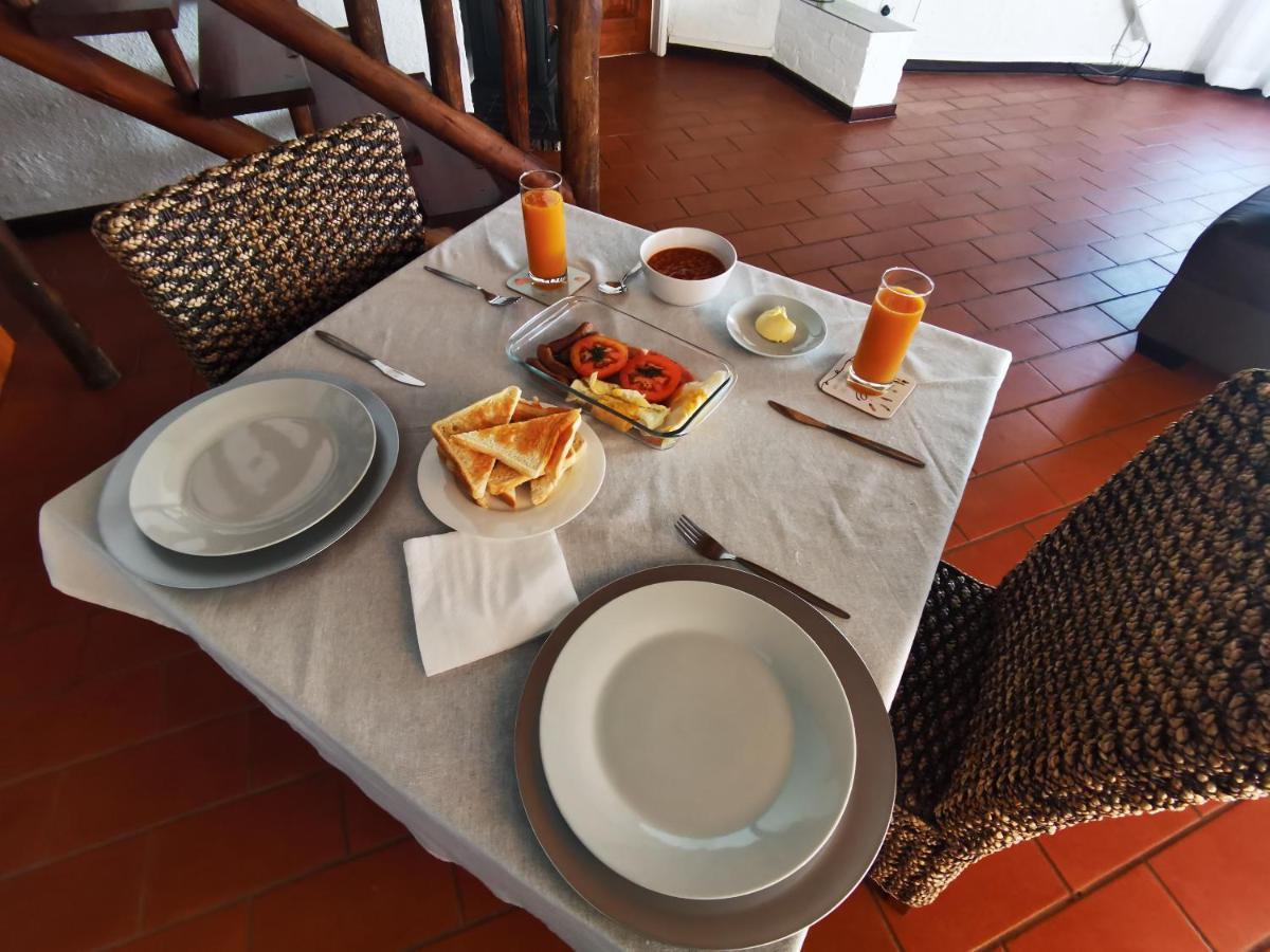 Libra Lodge Sandton Bagian luar foto