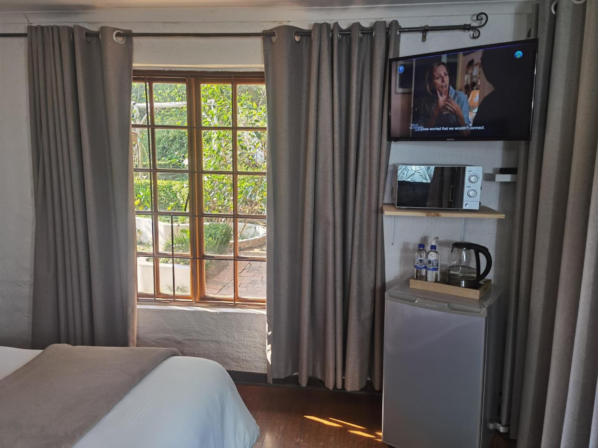Libra Lodge Sandton Bagian luar foto