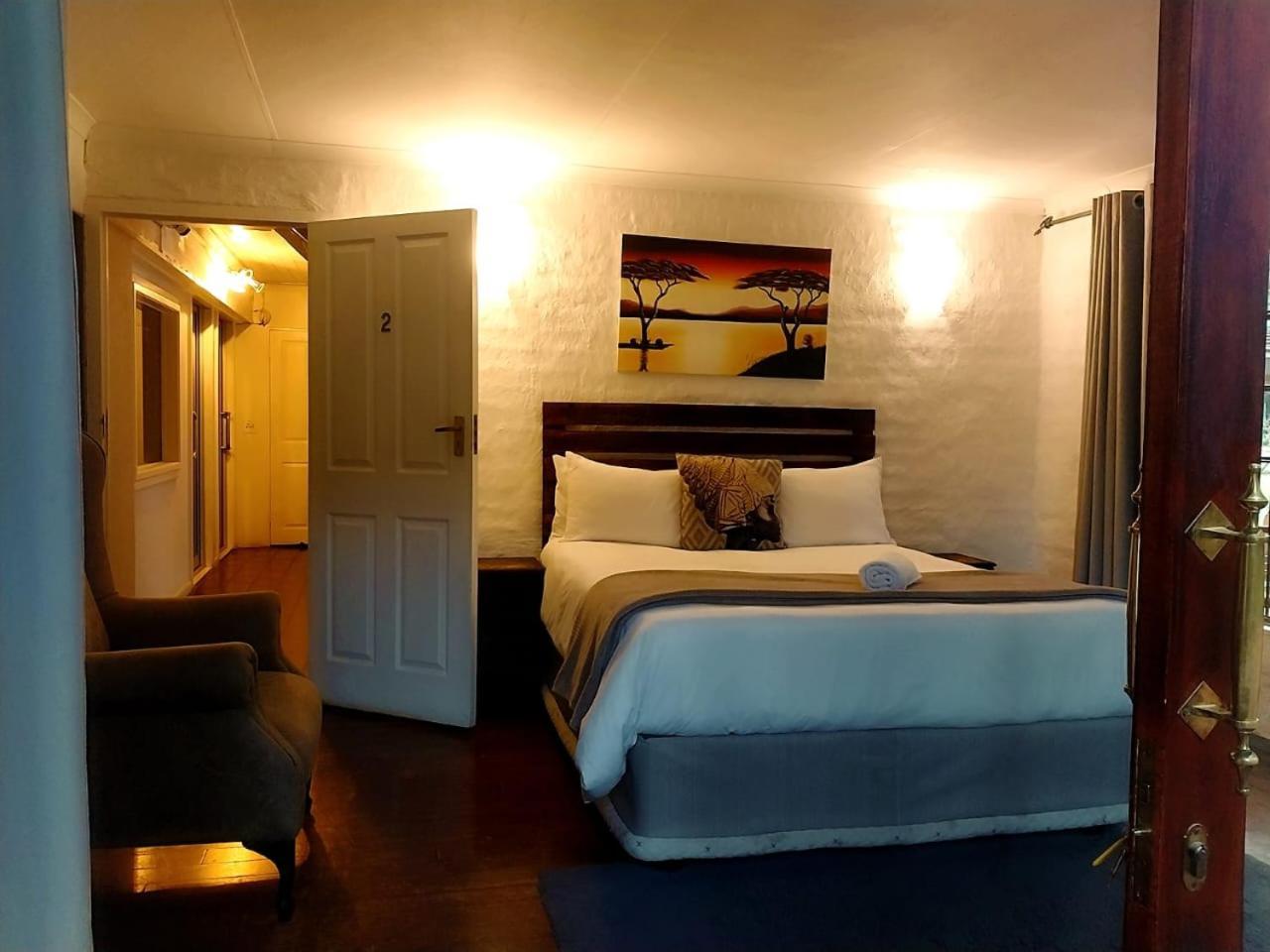 Libra Lodge Sandton Bagian luar foto
